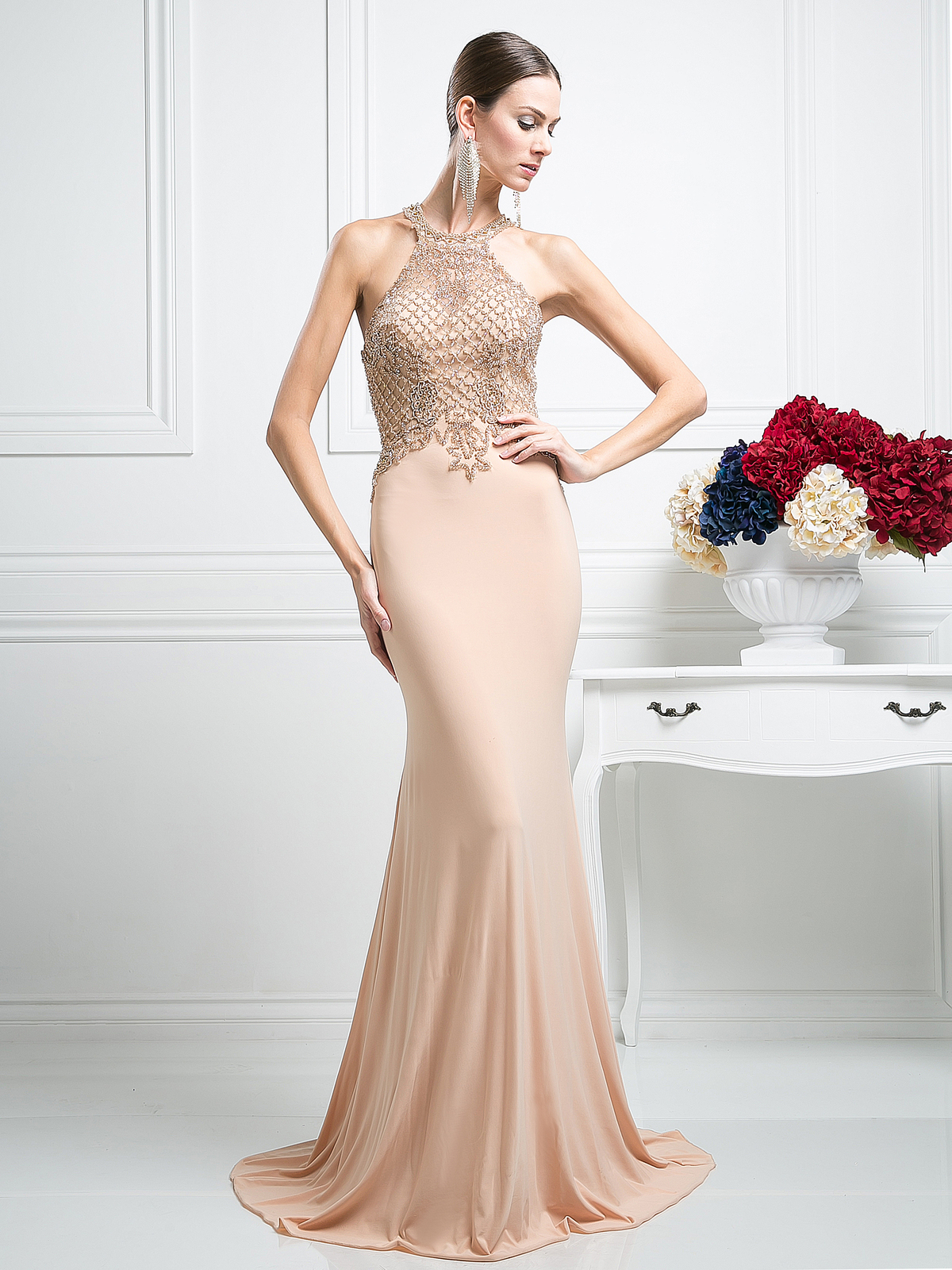 backless gown