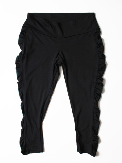 FH009 Cropped Shirred Yoga Pant - Black, Front View Medium