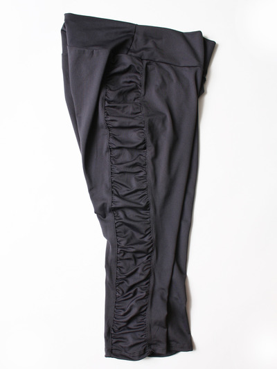 FH009 Cropped Shirred Yoga Pant - Gray, Alt View Medium